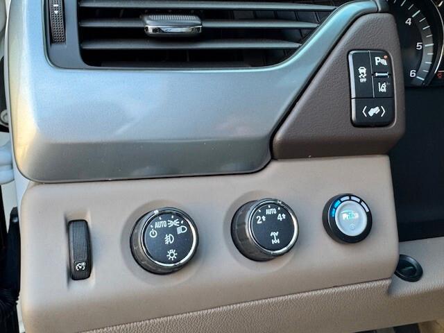 Chevrolet Suburban LTZ 5.3L V8