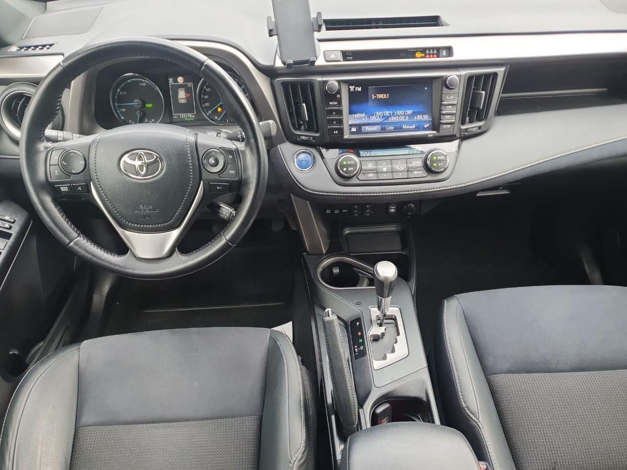 Toyota Rav4 2.5 vvt-i h lounge 4wd e-cvt my17