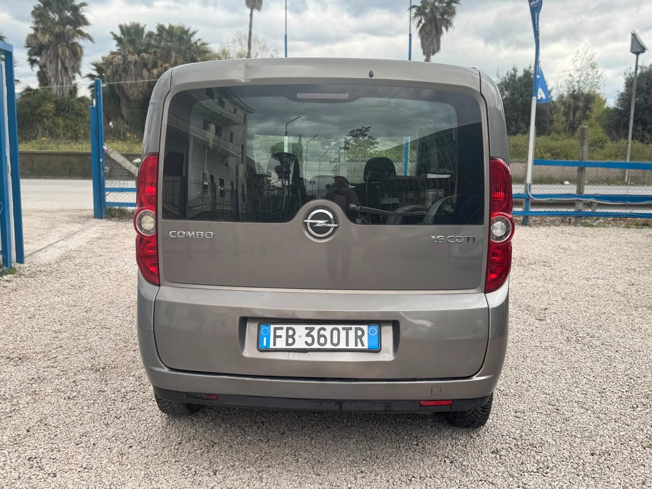 Opel Combo 1.6 CDTI 105CV 5 porte posti 1 prop. nord italia 2016