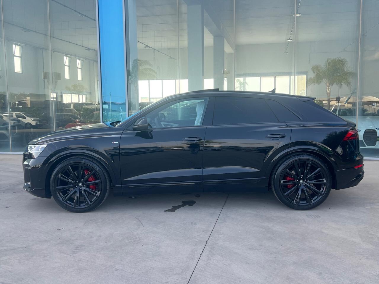 Audi Q8 SUV TDI quattro 286Cv tiptronic S line edition Possibilità noleggio no scoring