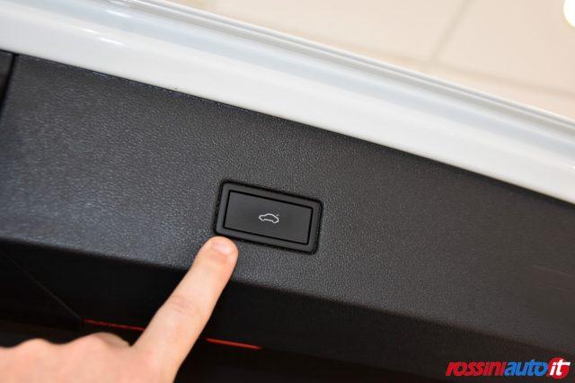 VOLKSWAGEN T-Roc 1.5 TSI 150 CV DSG R-LINE + TECH PACK + I.Q LED +