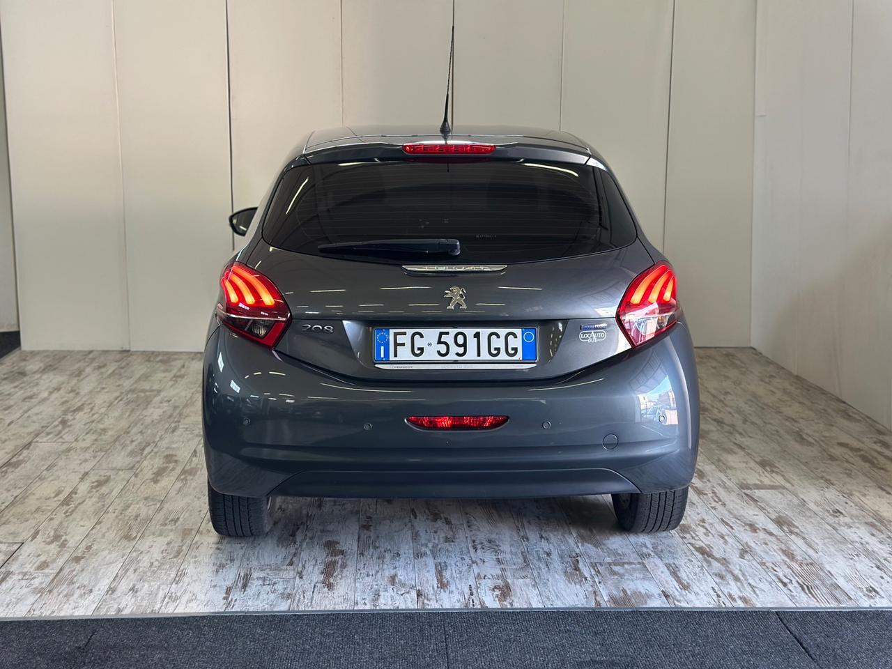 Peugeot 208 1.2 Benzina 5 porte Allure Ok Neopatentati