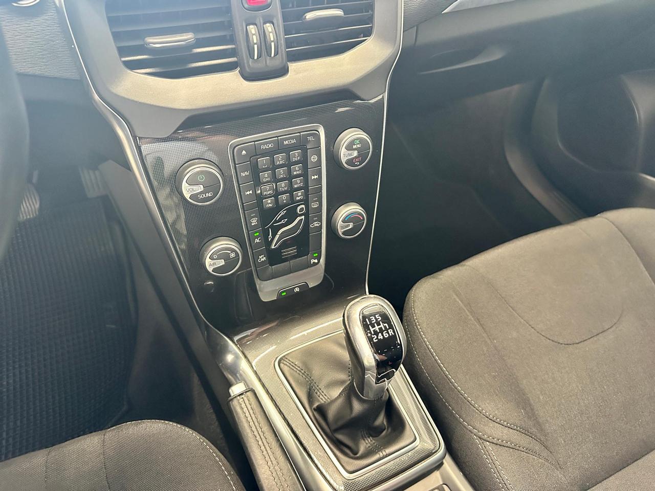 Volvo V40 2.0 d2 Kinetic my17