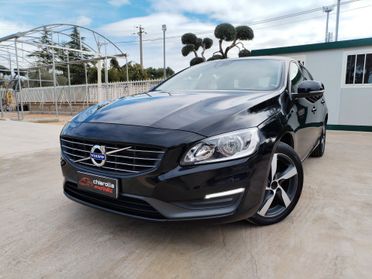 Volvo V60 D2 1.6 D R-design Momentum