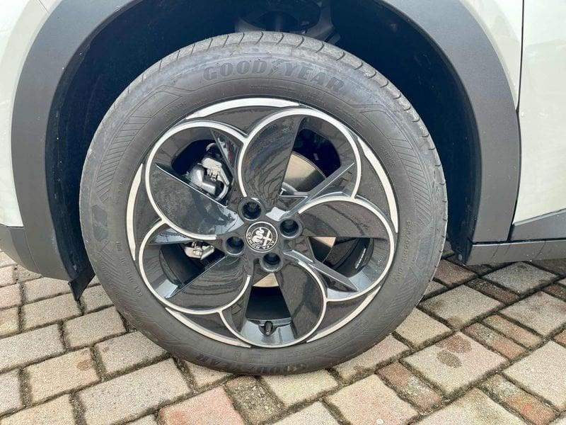 Alfa Romeo Junior 1.2 136 CV Hybrid eDCT6 - AZIENDALE