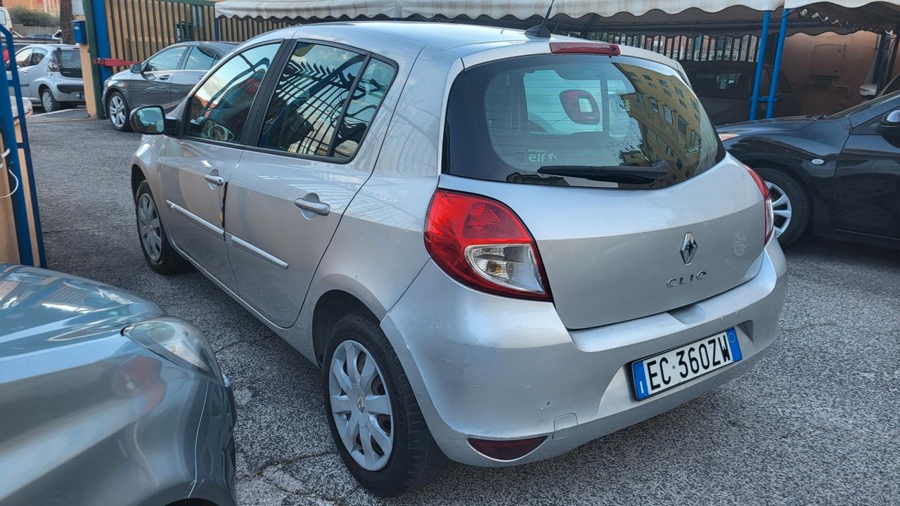 Renault Clio 1.2 16V 5 porte Luxe