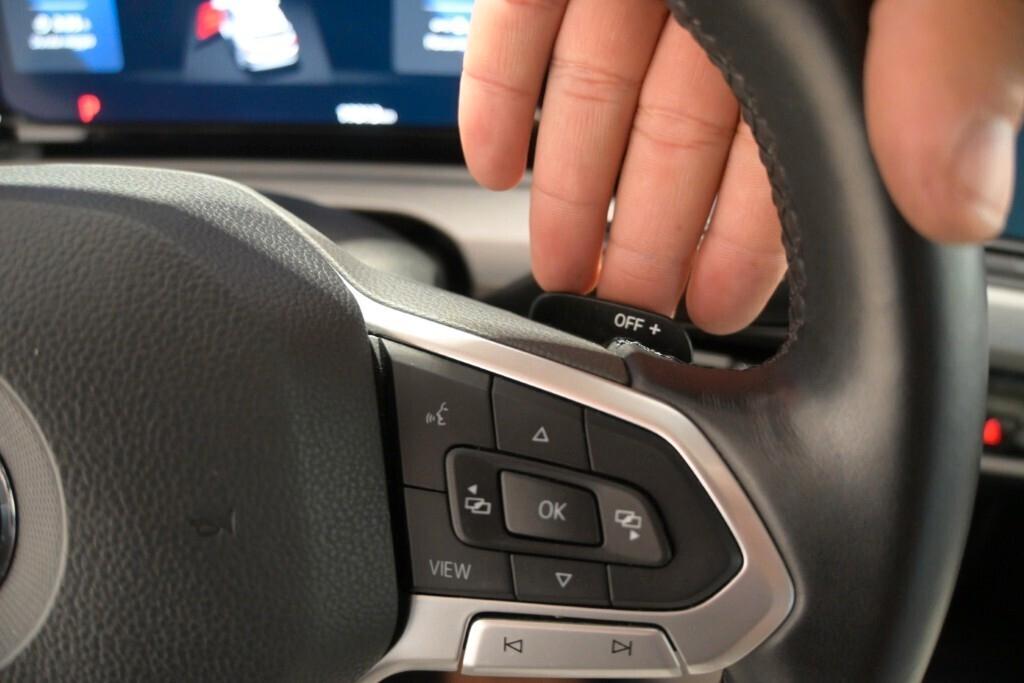 VOLKSWAGEN GOLF 8 2.0 TDI 115CV DSG SCR LIFE ( FARI LED - DIGITAL COCKPIT - AMBIENT LIGHTS - ADAPTIVE CRUISE - APP CONNECT - PARK PILOT )