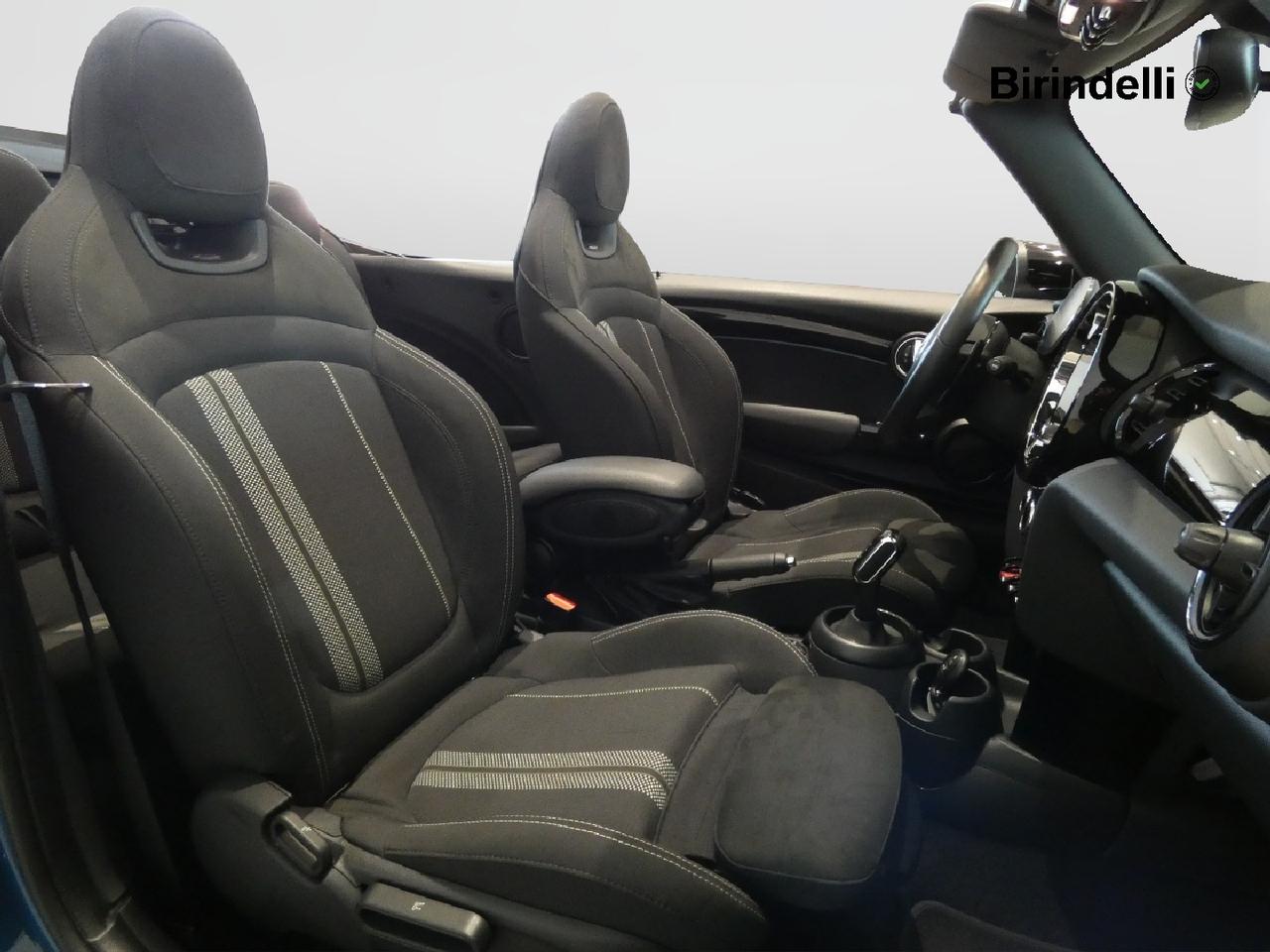 MINI Mini Cabrio (F57) - Mini 2.0 Cooper S JCW Cabrio
