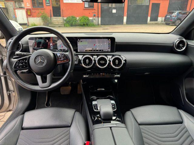 MERCEDES-BENZ A 180 Automatic Sport