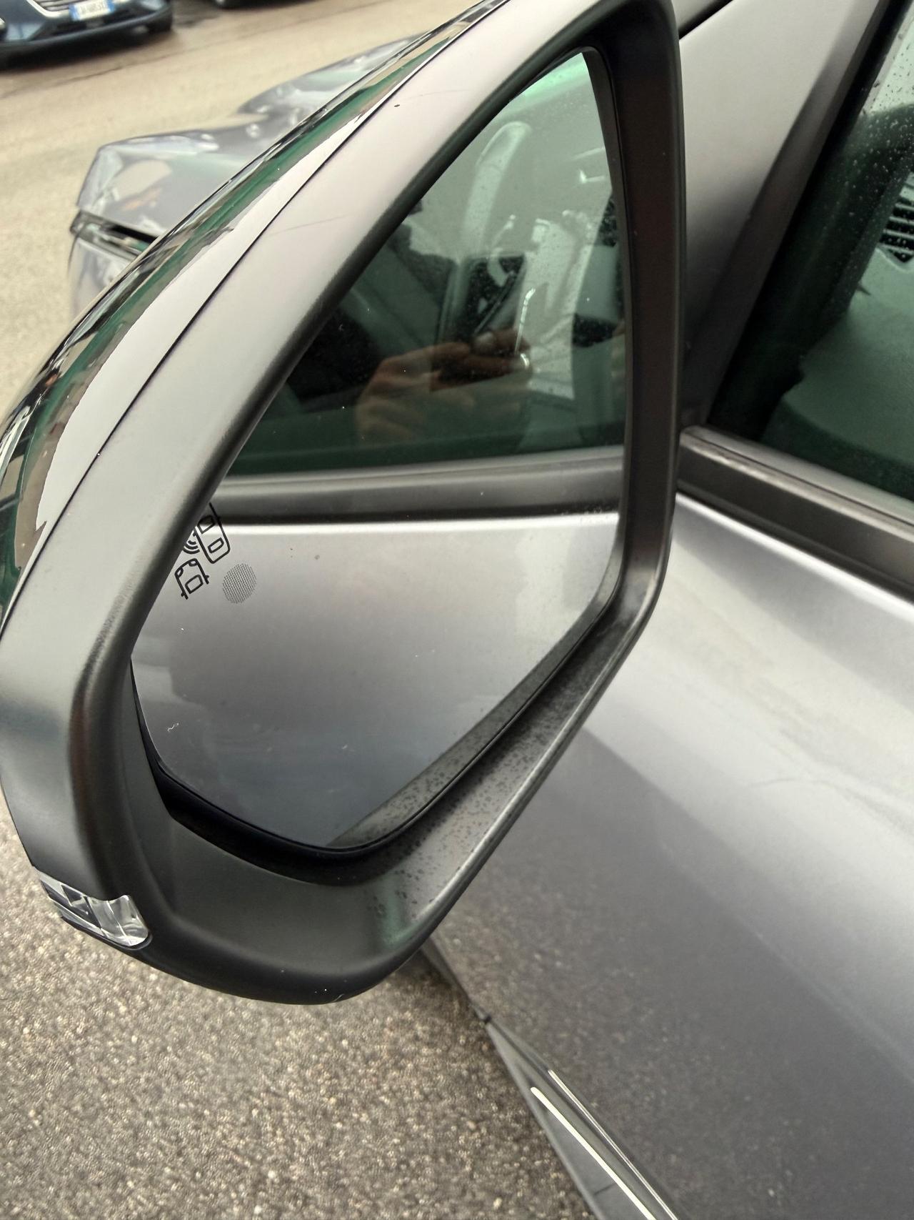 Peugeot 5008 1.5 130 Cv 7 POSTI EAT8 Allure Pack