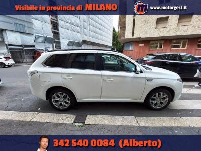 Mitsubishi Outlander phev 2.0 Instyle Diamond 4wd