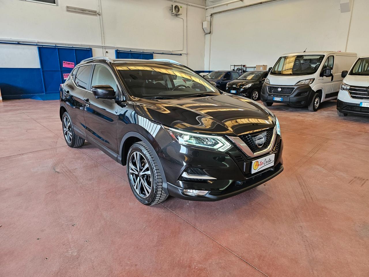 Nissan Qashqai 1.5 dCi Tekna TETTO PANORAMICO NEOPATENTATI