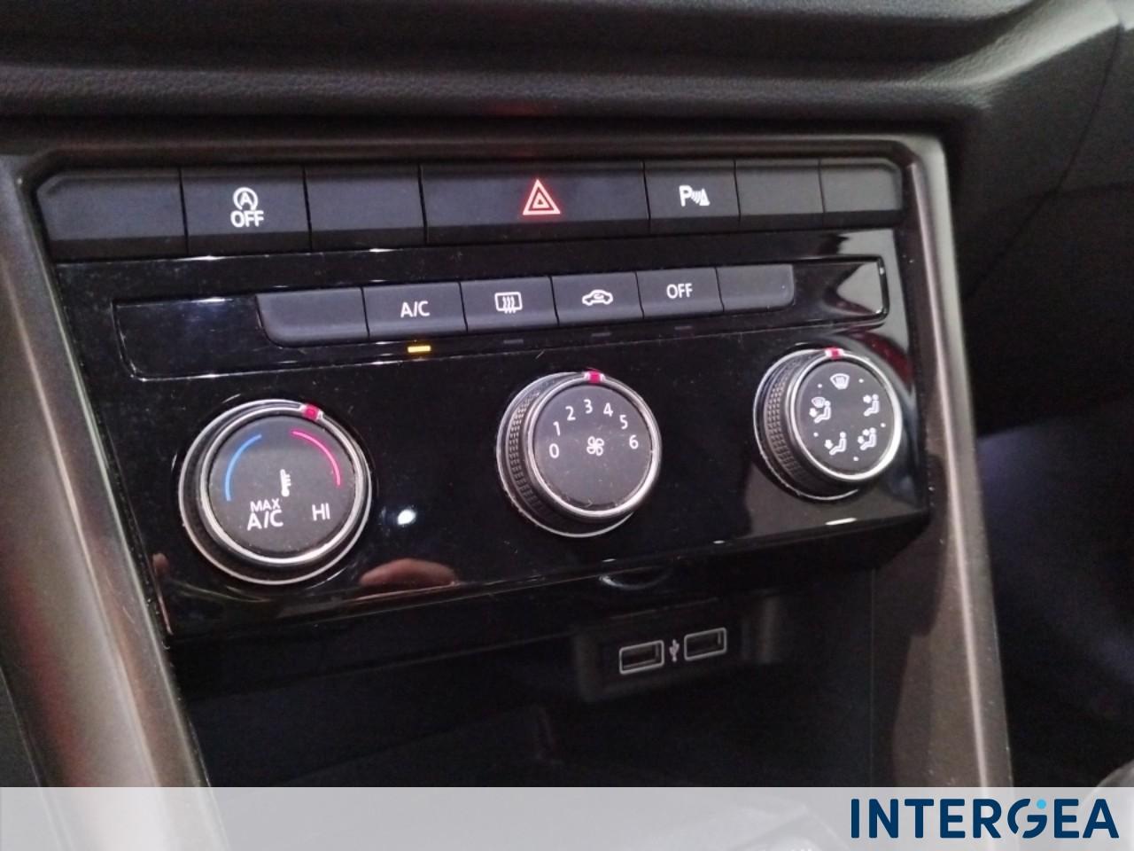 VOLKSWAGEN T-Roc 1.0 tsi Style 115cv