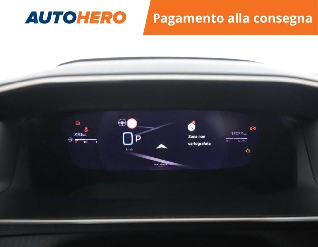 PEUGEOT 2008 Hybrid 136 e-DCS6 GT