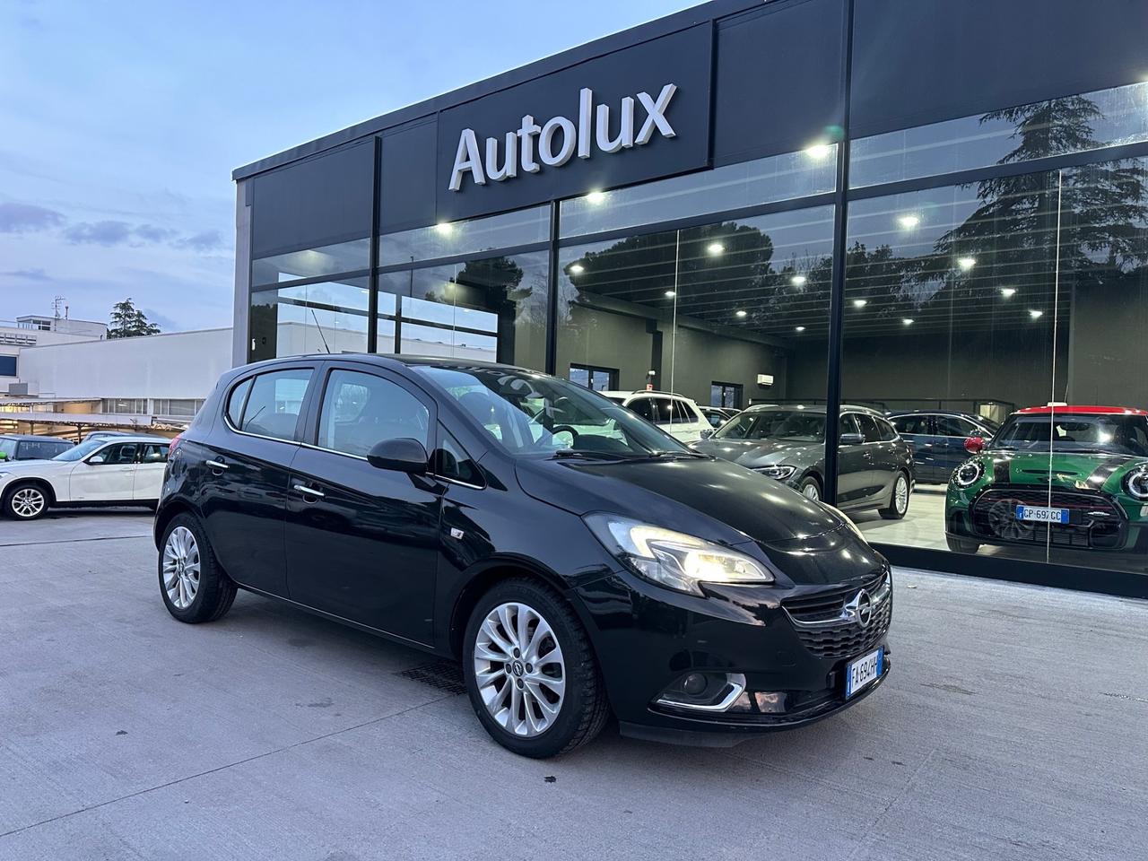 Opel Corsa 1.4 90CV GPL Tech 5 porte b-Color