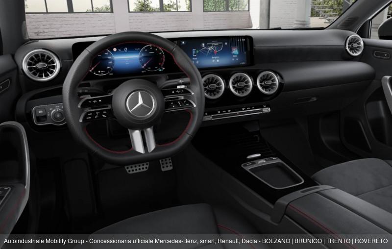 Mercedes-Benz Classe A 250 MHEV 4MATIC AMG LINE ADVANCED PLUS
