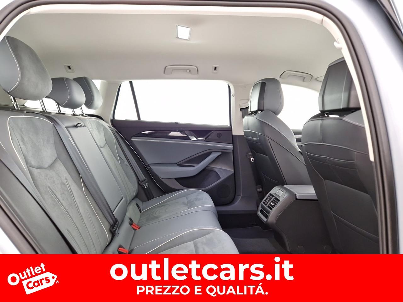 Volkswagen Passat 1.5 tsi ehybrid business 204cv dsg