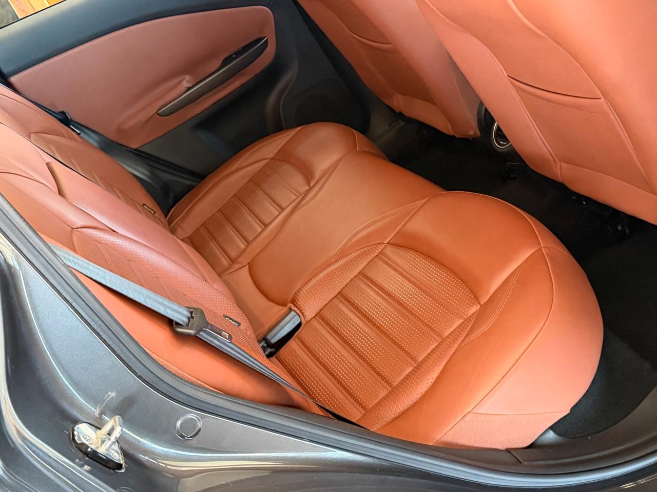 Alfa Romeo Giulietta 2.0 M.JET 150 cv. EXCLUSIVE (Tetto)