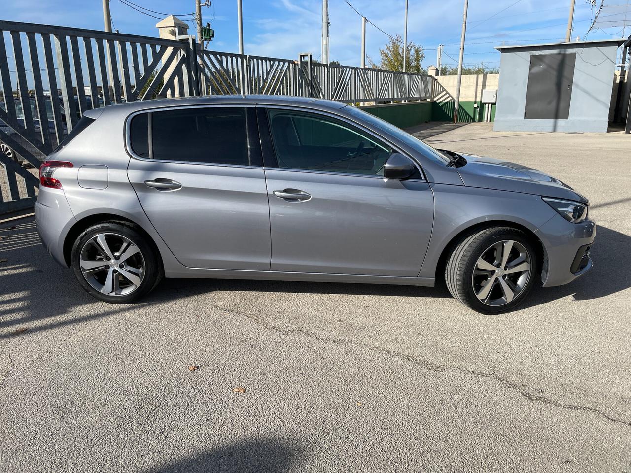 Peugeot 308 1.6 BlueHDi 120cv S&S Allure-NAVIGATORE