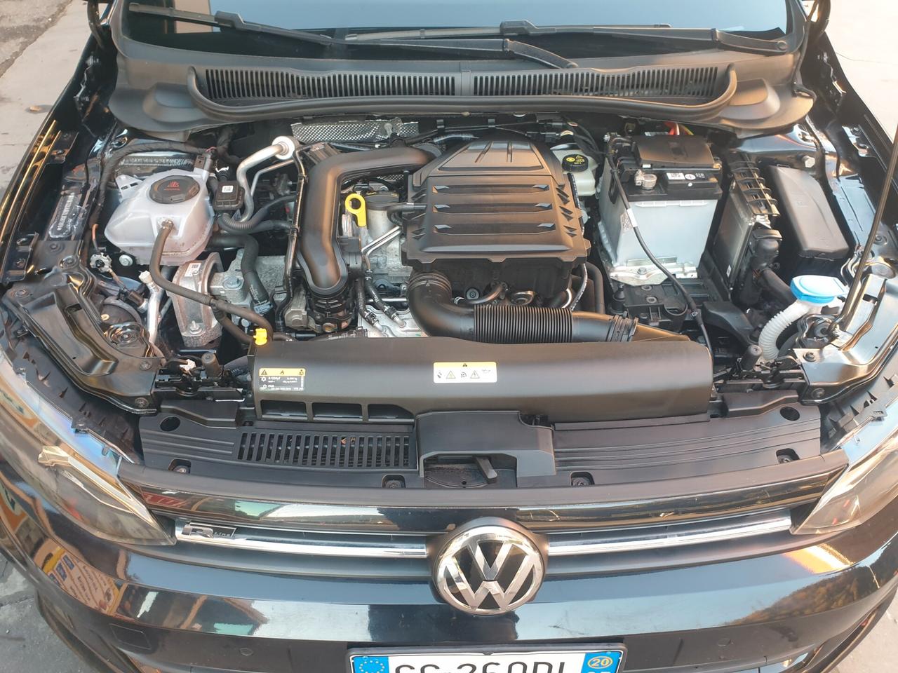 Volkswagen Polo 1.0 TSI 5p. r line