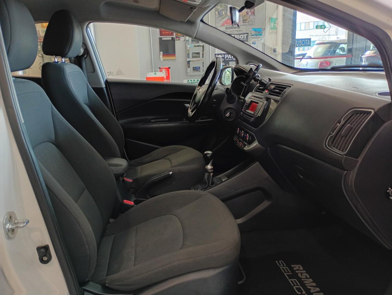 Kia Rio 1.2 88.000 KM 5 porte