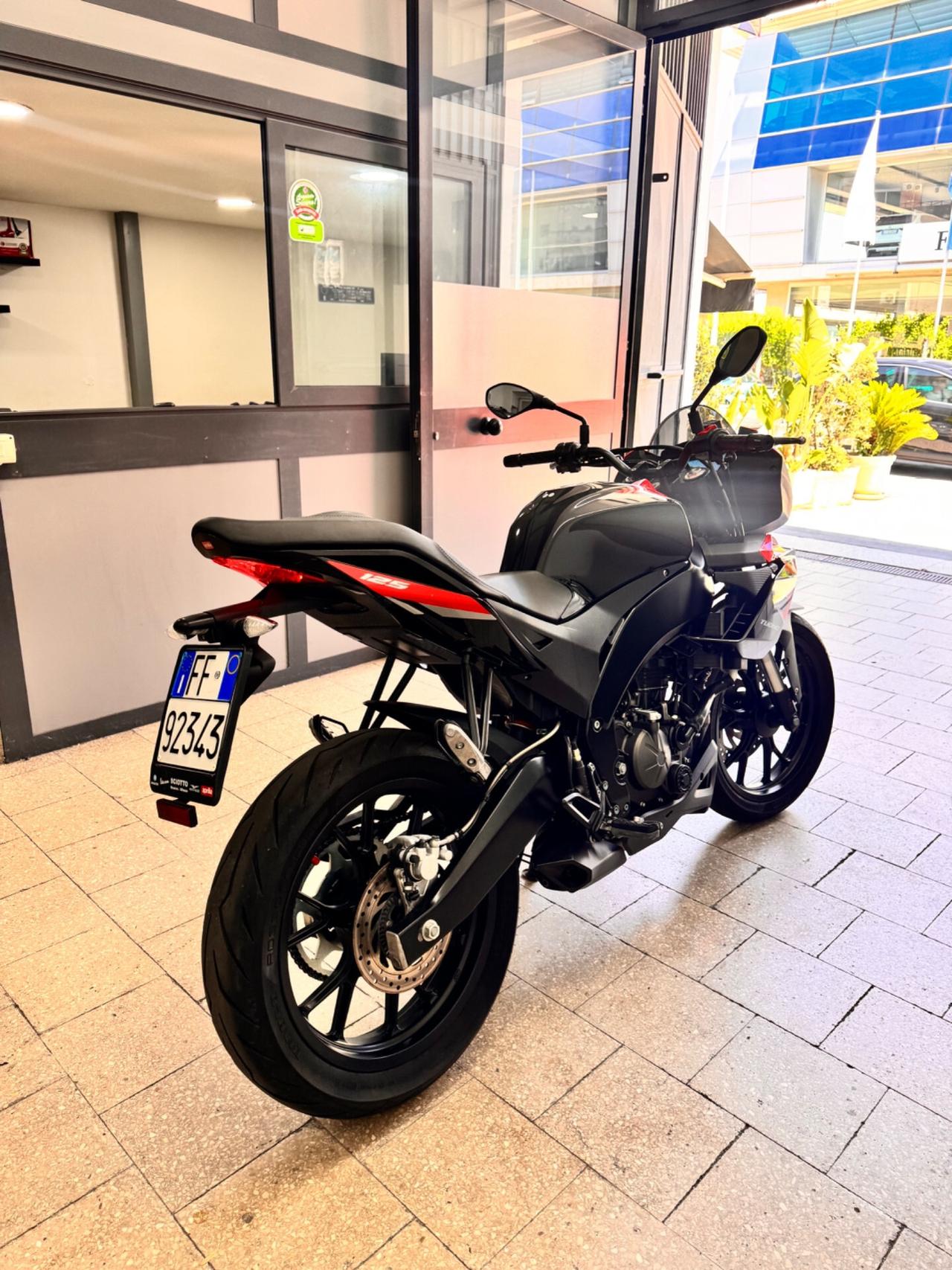 APRILIA TUONO 125 COME NUOVA - 11/2023