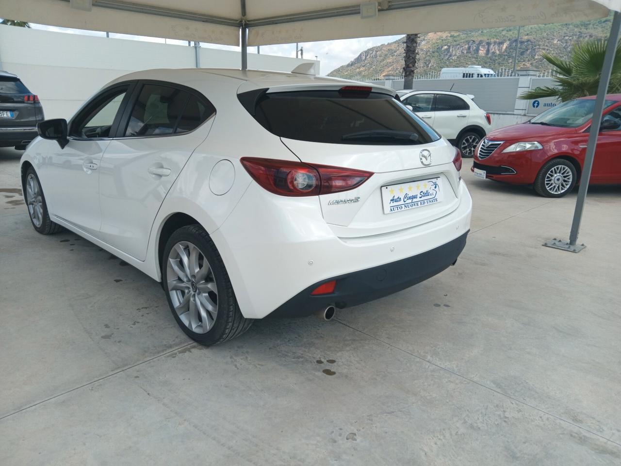 MAZDA 3 DISEL 2.2 C.V 150 AUTOM IL TOP CON PROB I AL MOTORE
