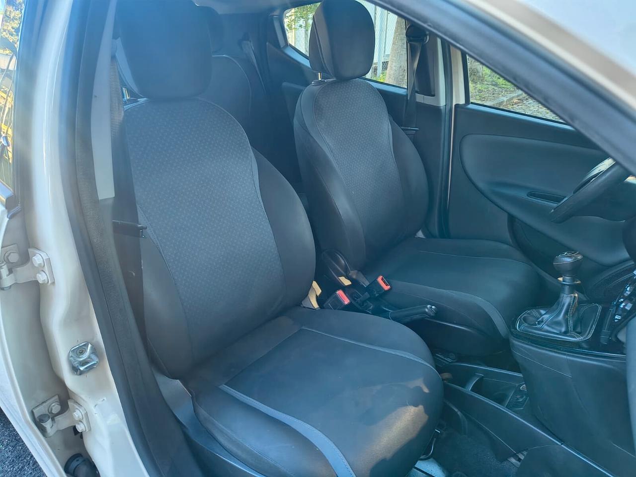 Lancia Ypsilon 1.2 benzina GPL VALIDO 2031