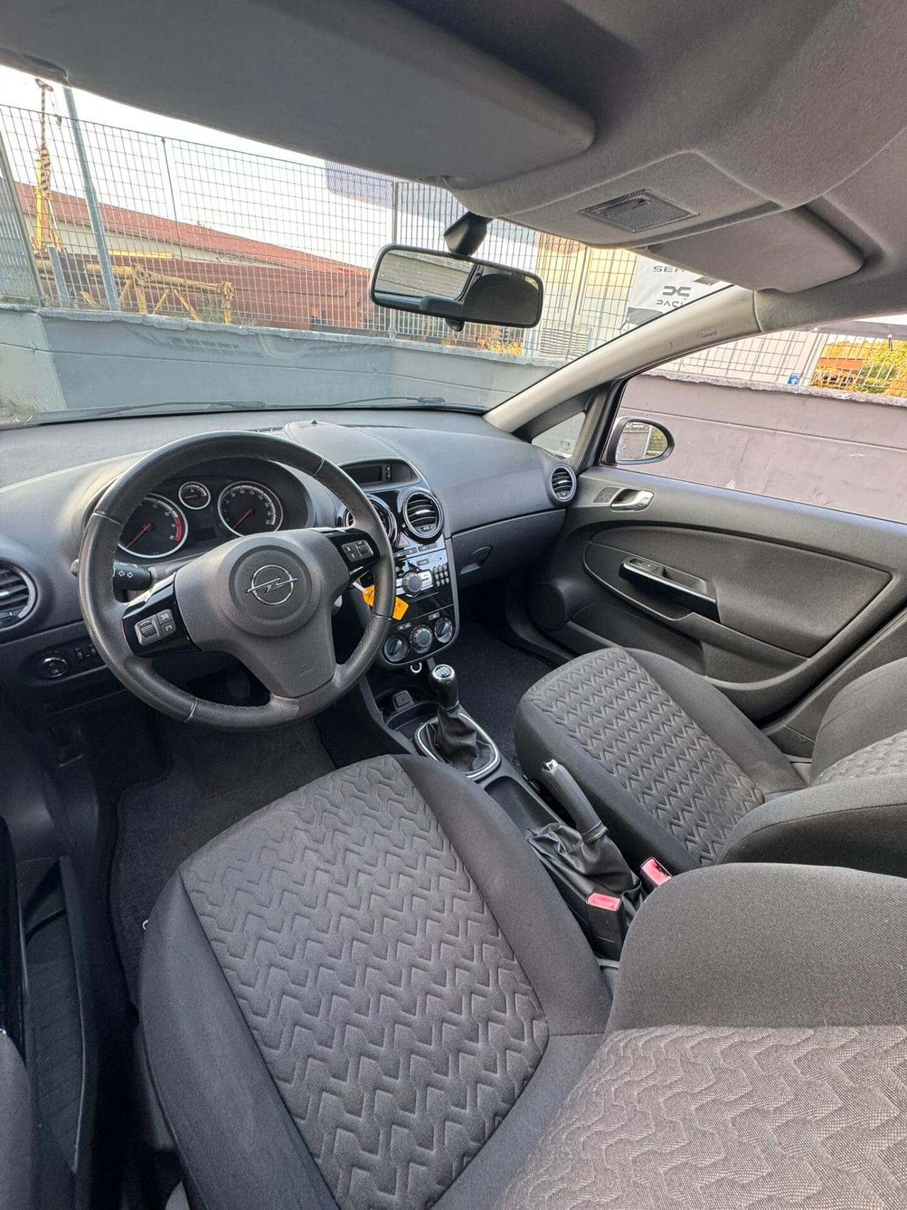 Opel Corsa 1.2 85CV 5 porte GPL-TECH Edition