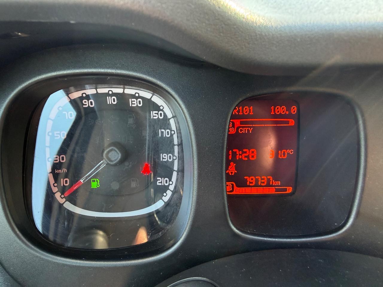 Fiat Panda Cross 0.9 TwinAir Turbo 84 Cv Natural Power
