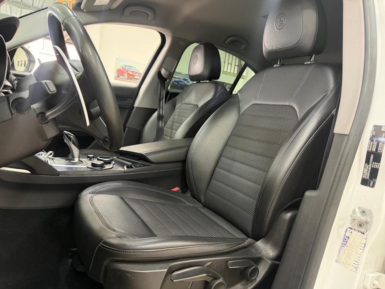 Alfa Romeo Stelvio 2.2 Turbodiesel 210 CV AT8 Q4 Business