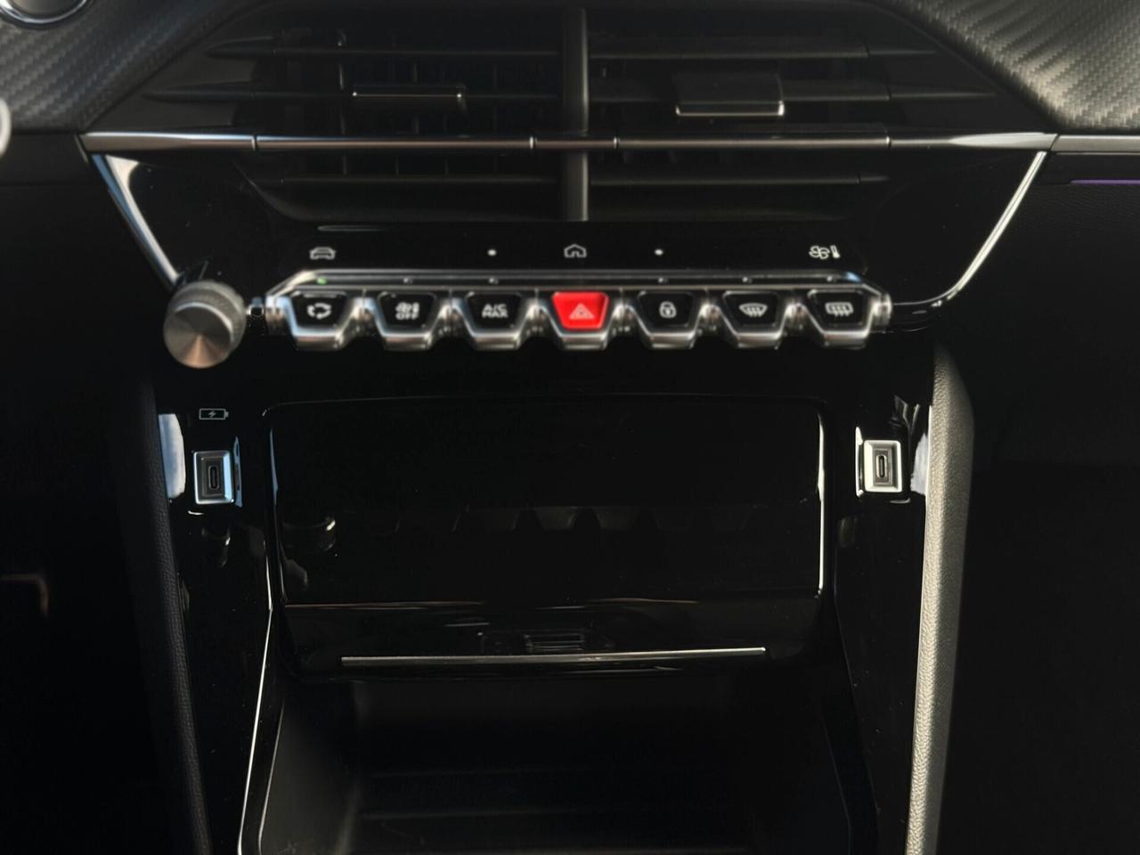 Peugeot 2008 PureTech 130 S&S EAT8 GT