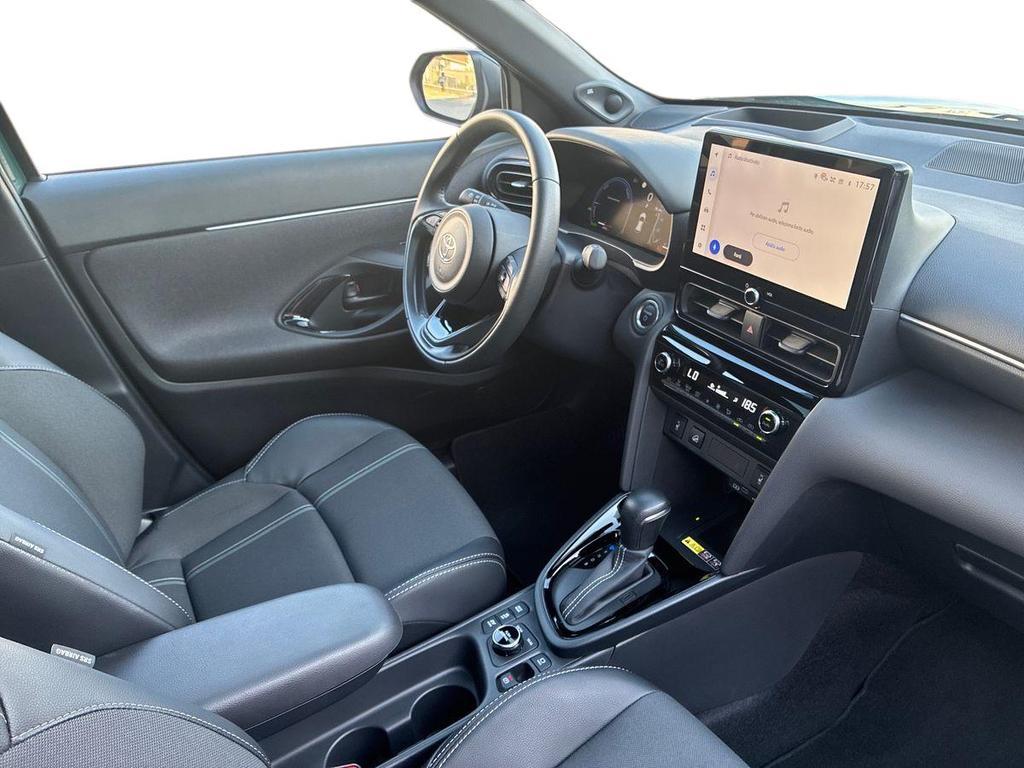 Toyota Yaris Cross 1.5h Lounge awd-i 130cv e-cvt