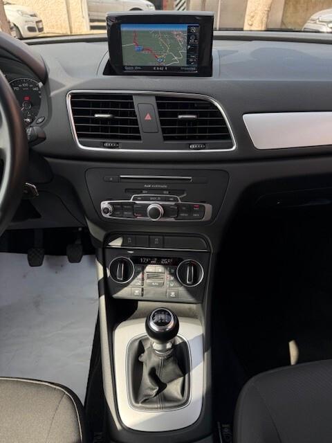 Audi Q3 2.0 TDI 120CV Design - 2016