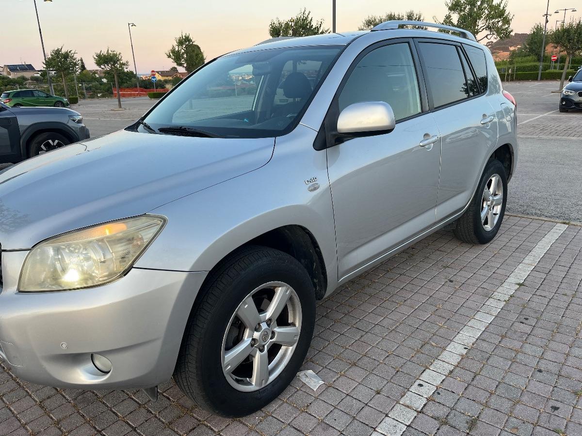 TOYOTA RAV4 2.2 D-4D 136CV Sol