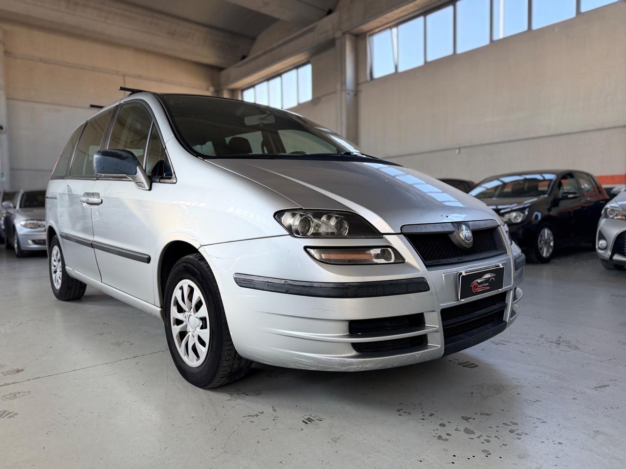 Fiat Ulysse 2.2 JTD Emotion 7 POSTI