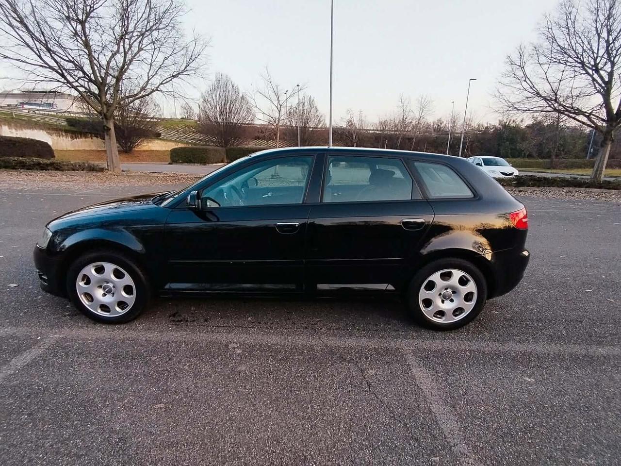 Audi A3 Sportback 1.6 TDI 90 cv Young Edition