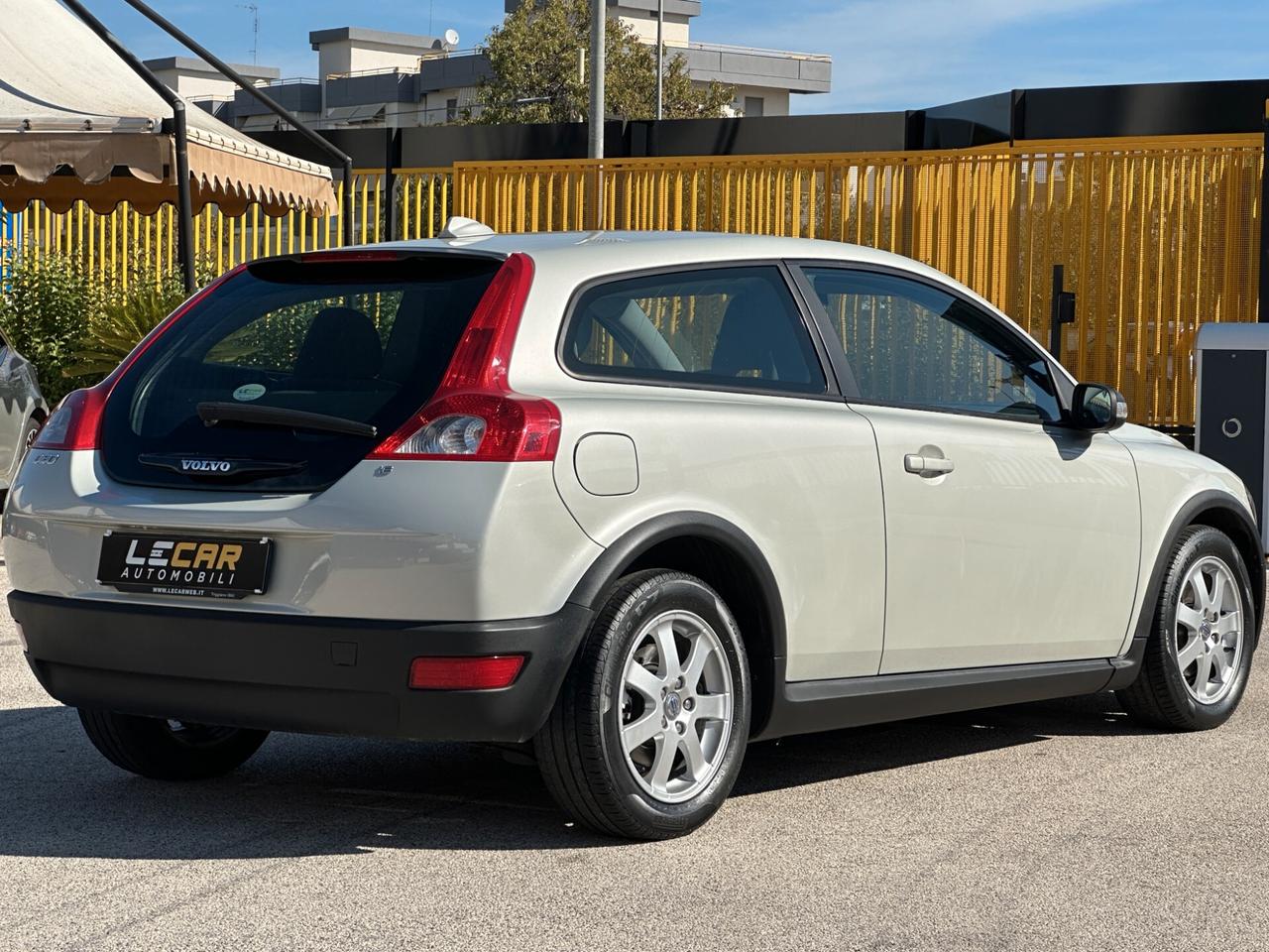VOLVO C30 1.6 Momentum