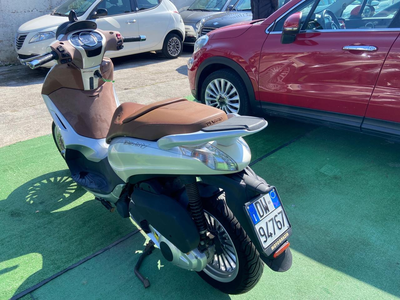 Piaggio Beverly 300