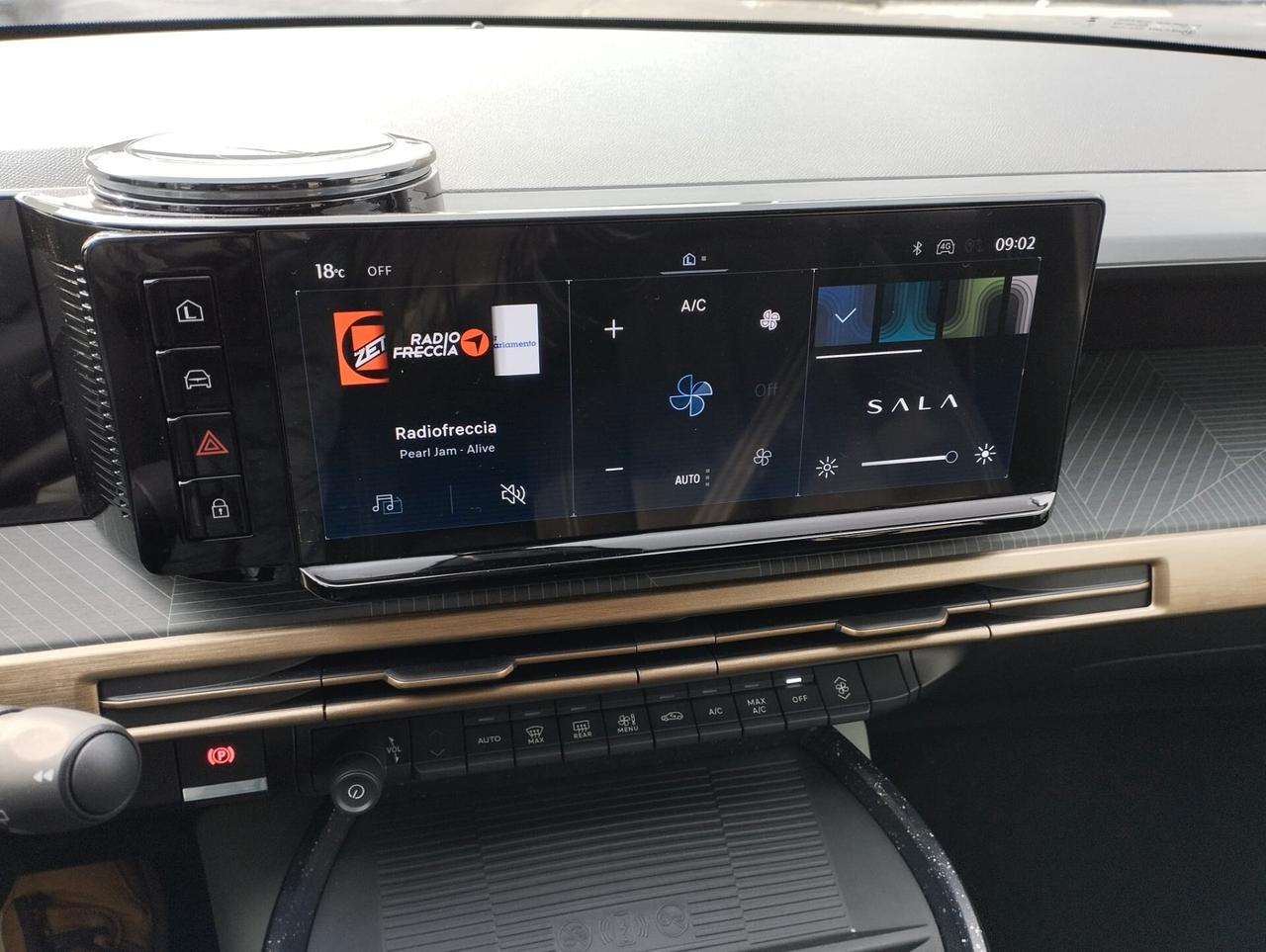 Lancia Ypsilon Hybrid e-DCT Edizione Cassina