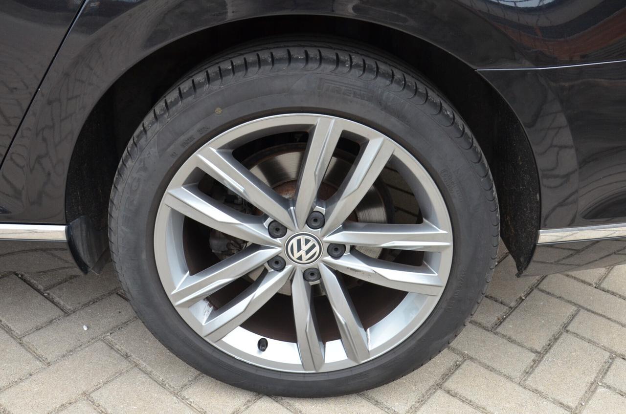 Volkswagen Passat Variant 2.0 TDI DSG Highline BlueMotion Technology