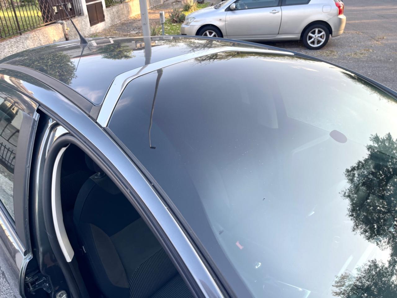 Citroen C3 1.2 VTi 82 Exclusive tetto panoramico per Neopatentati 2014