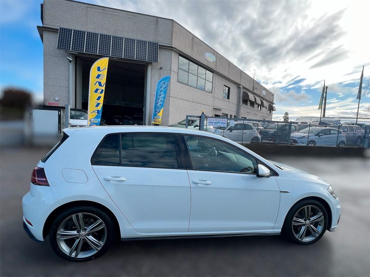 Volkswagen Golf 5p 1.6 tdi R-Line 115cv cerchi e gomme invernali