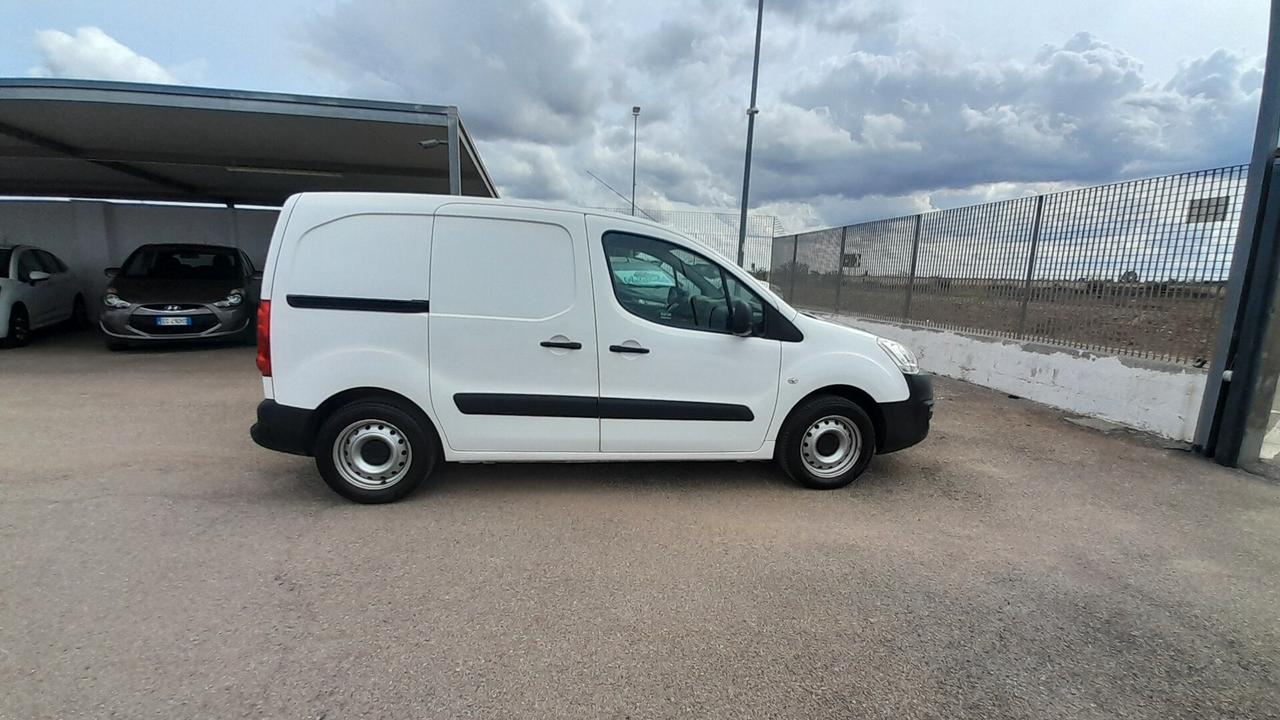 Citroen Berlingo BlueHDi 100 Van 3 posti Club L1