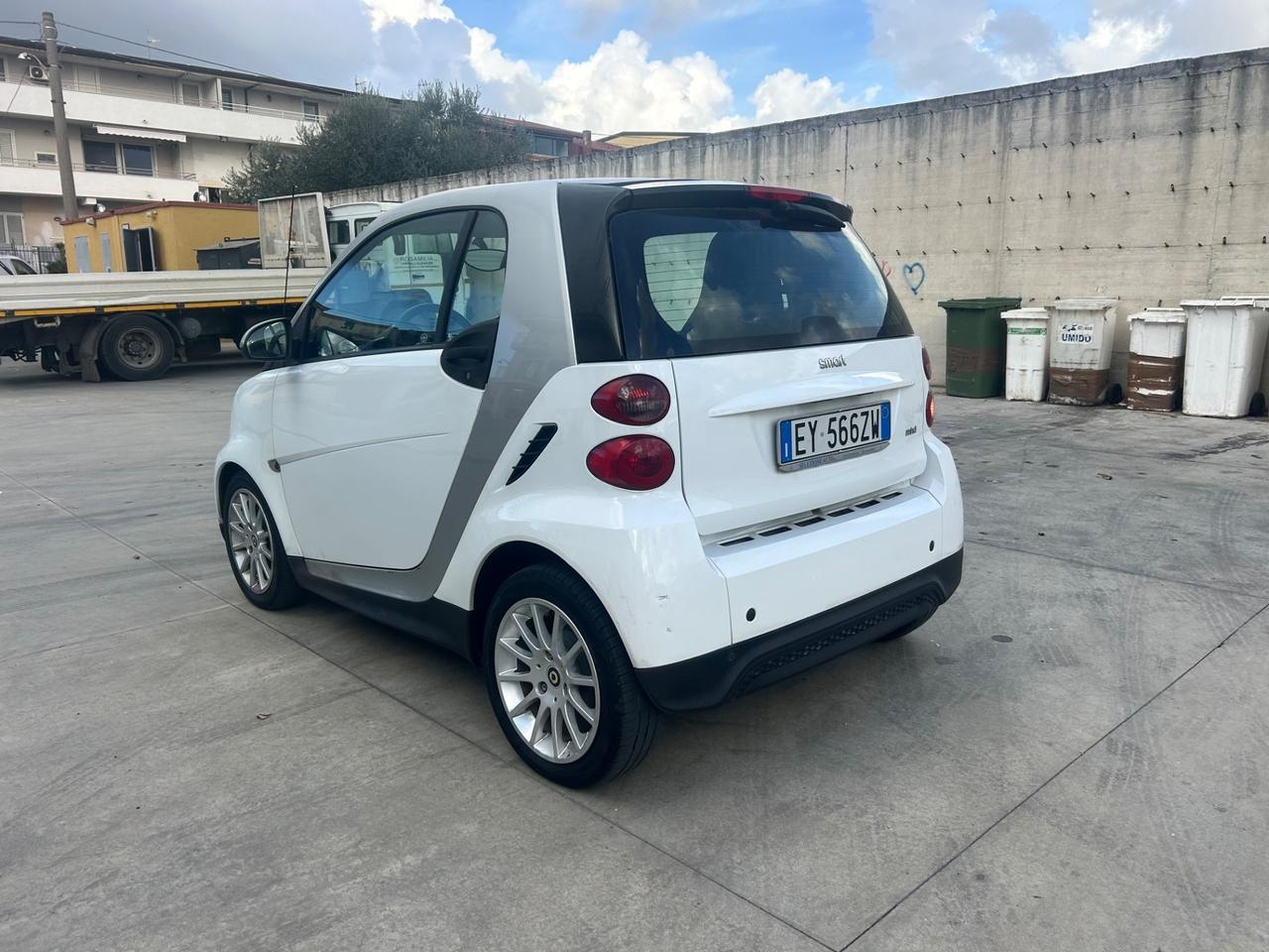 Smart ForTwo 1000 45 kW MHD coupé pure