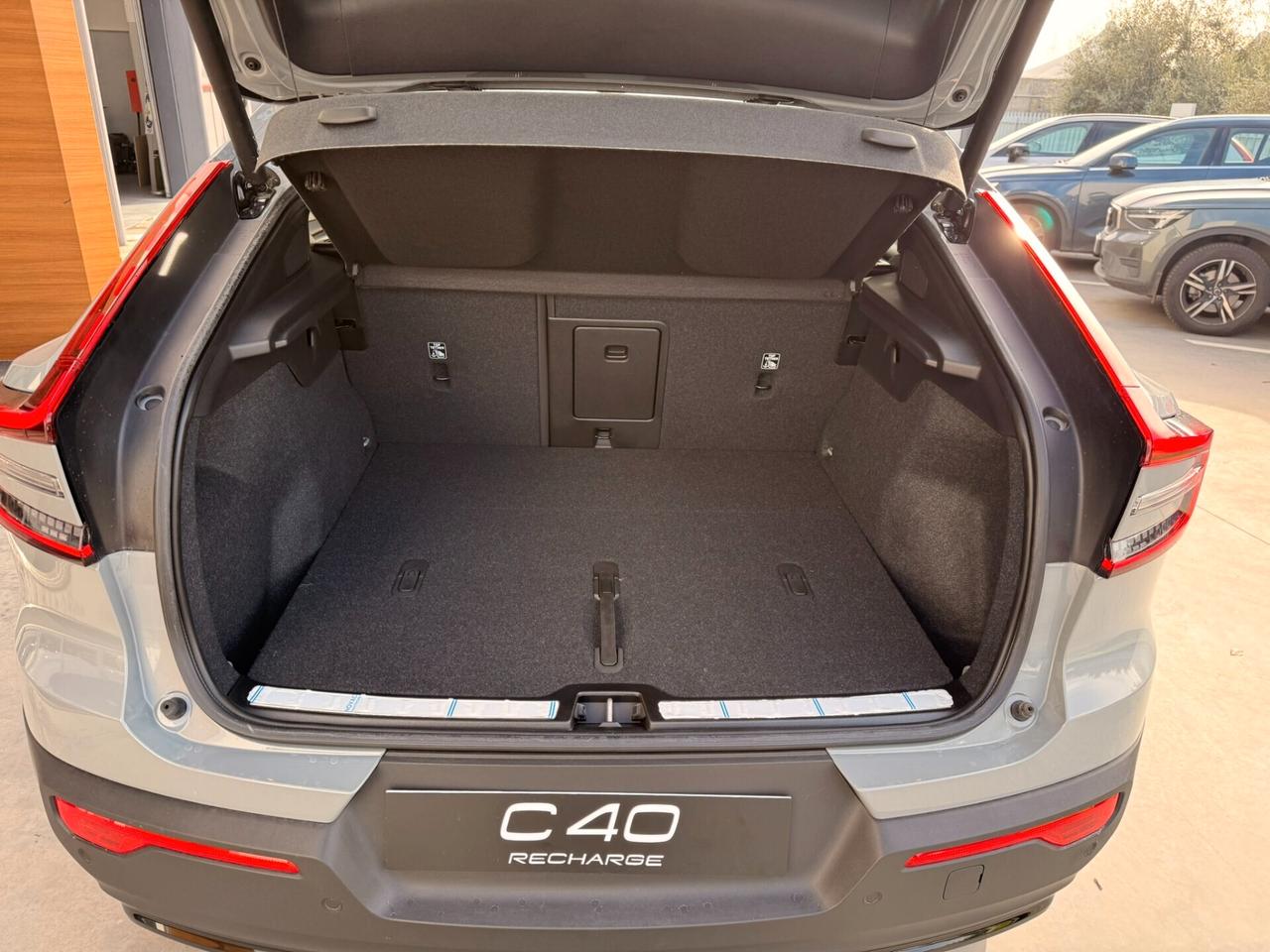 Volvo EC40 PLUS Single Motor standard range