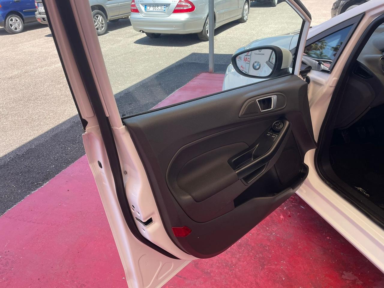 Ford Fiesta 1.4 5p. Bz.- GPL Titanium
