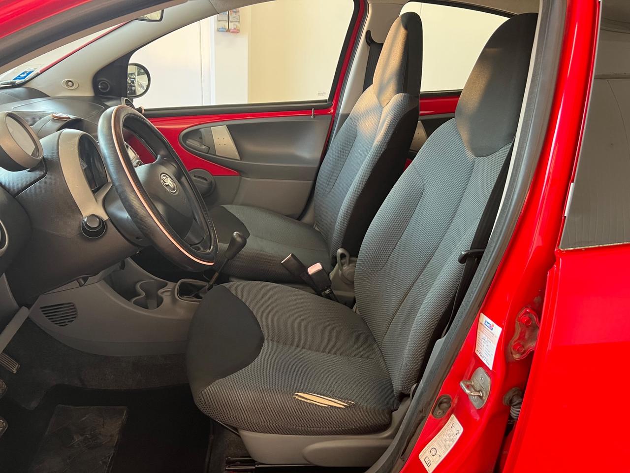 Toyota Aygo 1.0 12V VVT-i 5 porte Now