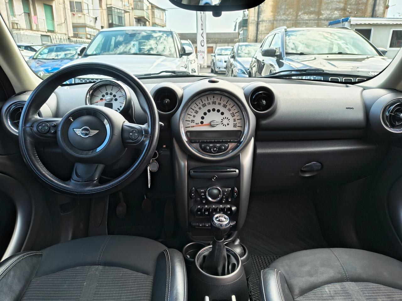 MINI COUNTRYMAN COOPER SOLI 68.000 KM 1.6 DIESEL