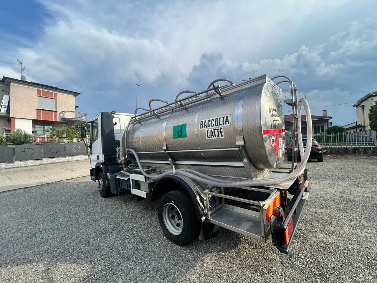 IVECO EUROCARGO 8018 CISTERNA LATTE 50Q